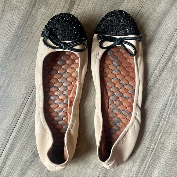 SAM EDELMAN Beatrix Cream Black Studded Spike Round Toe Bow Ballet Flats - Picture 2 of 10